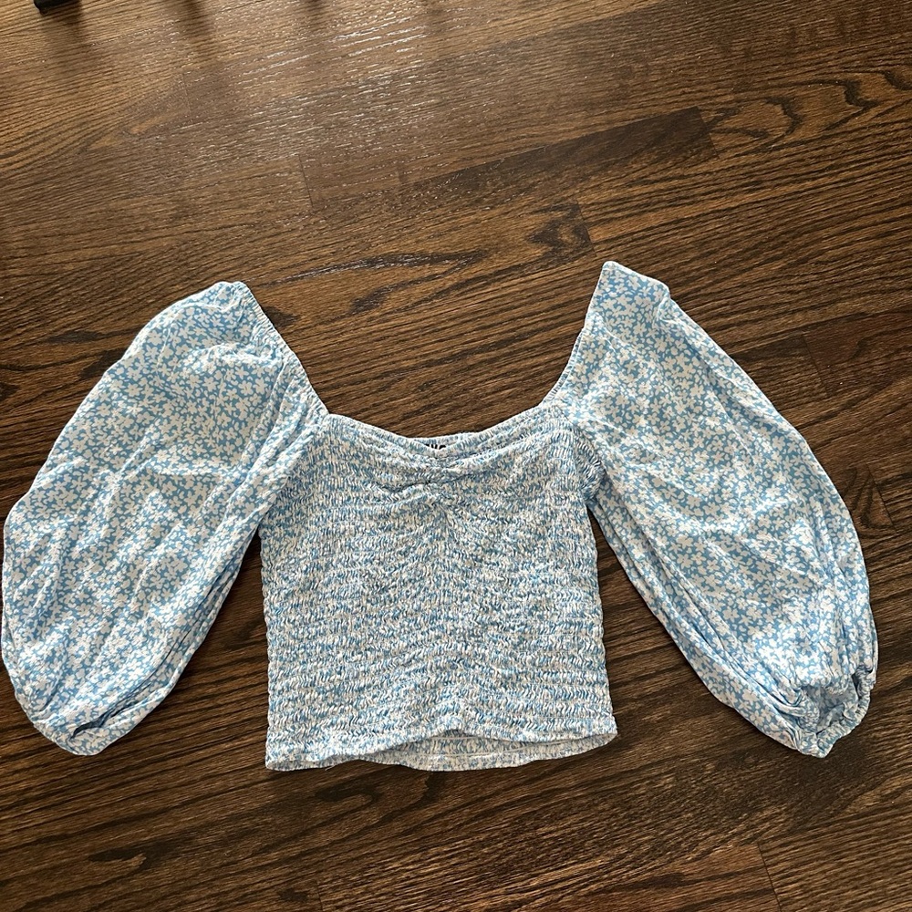 Floral Blue Puff Sleeve Top